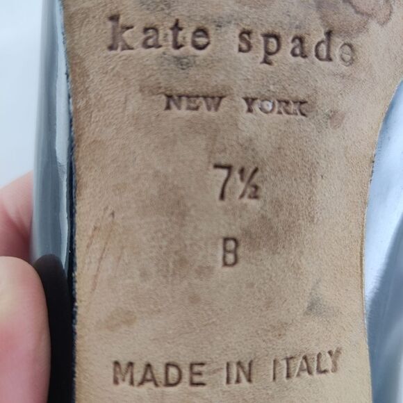 Kate spade Black Patent Leather Heels Sz 8.5 Round Toe Pink Insole +/- 3.5" High - Picture 11 of 15